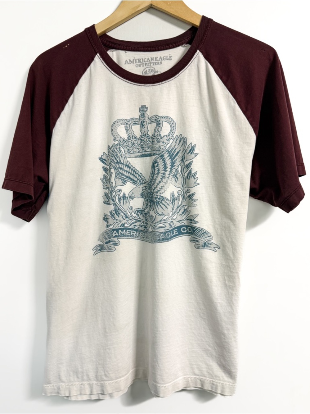 American Eagle Raglan Graphic Tee XL Distressed Grunge